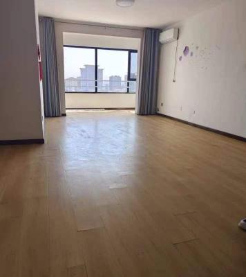 ������һ��һ��һ��650�������Ͷ���һ��12000��װ�޺�ͣ��