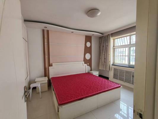 B475[����]��������С����Ԫ¥[����]  ���Ҷ���һ��һ����