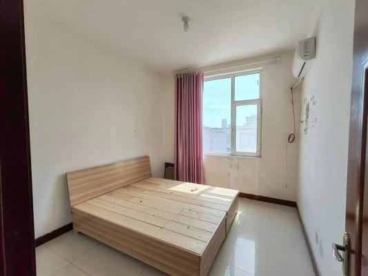 18993���⣺�����츽������һ��һ��һ����¥��85ƽ��ˮ�����̻��յ���ɳ������ ϴ�»����䣬 �绰18303365312�����������£�2000