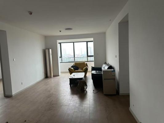 BB35���⣺�ǻ۳�С�����Ҷ���һ��һ���м�¥�� �·����� ɳ�� ���յ�����ˮ�����̻� ����ϴ�»� �� �绰18303365312