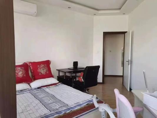 ����С������һ��ͬ����԰���ҵ���12000-13000��΢��