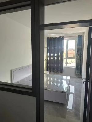 �׺׶��Һ�ͣ����װ���ſڶ�ʮ��·���յ�˫������ͣ��