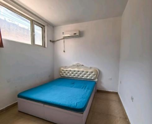 ������˫������ϴ�»�500-600�£���ׯ�ĺ�Ժ��ǧ��ͣ��