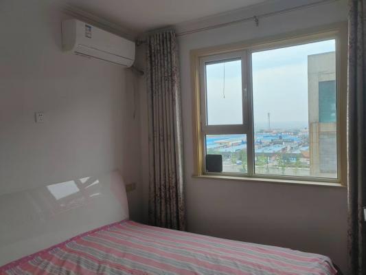 ����Сѧ��Ȫ����13000��ͣ���������������Ҿ�װ��ͣ��