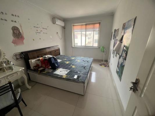 �Ϲ�����С������һ��һ��2��װ�ޣ�ͬ����԰����12500