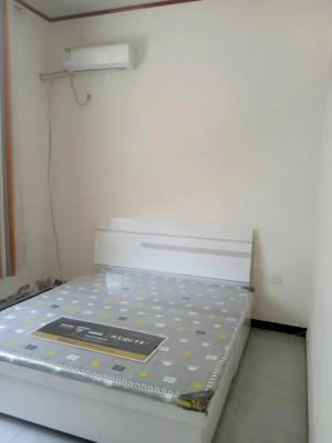 ����˫������һ�����ϴ�»��յ�˫���·���ͣ����΢�Ŵ�绰