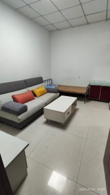 ��ǿСѧ����һ����װ����ˮ���С��һ��3����΢����ϵ