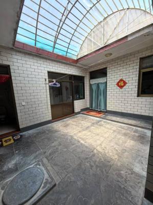 �����������¶�����һ����װһ���壬ʢ��԰����12000��Է