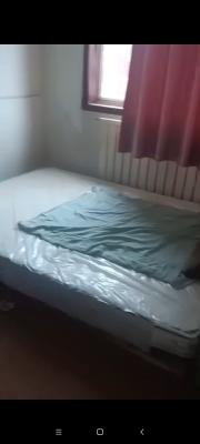 ��ɽСѧ����һ���·�8000����ǿСѧ����һ��12000��װ