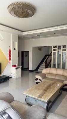 ���ض�����ˮ���Ƕ�����ְ��԰��¥12000��ͣ����΢��