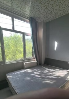 �Ƹ���һ��һ���������ϴ�»�������һ���·�����˫ǧ��ͣ��