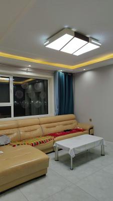 ������Ȫ�´嵥Ԫ¥����һ������װ�������ס������8000��С��ͣ�����㣬