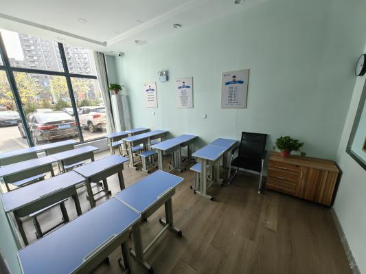 �����й���Ƹ����λ��Ա