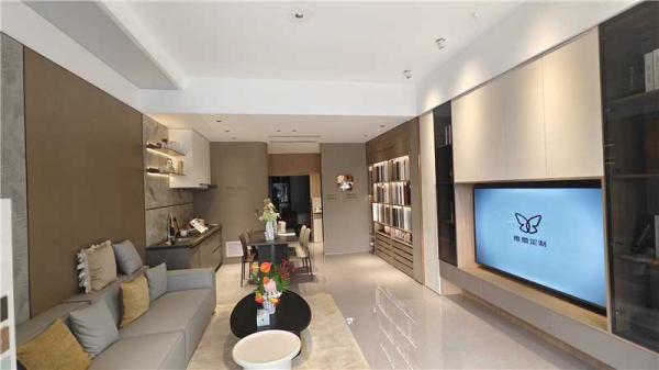 ά�ⶨ�Ƽ�װ��Ƹ��װ���ۣ���װ���ʦ