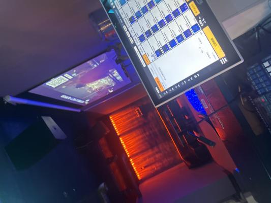 �ƹ���Ƹ����Ա