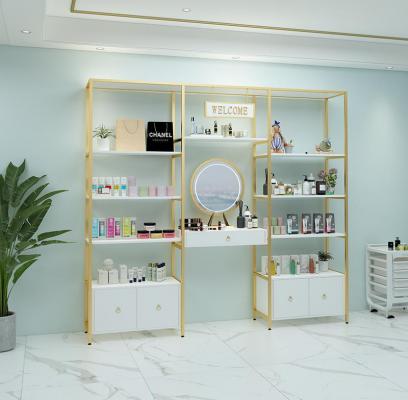 ���ɿռ���ױ���е���Ա